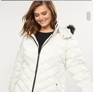 Plus-size NWT coat size 26/28